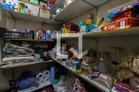 Casa à venda com 350m², 4 quartos e 4 vagasdespensa_4