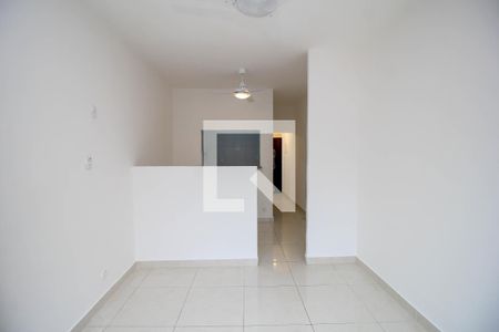 Sala/Quarto de kitnet/studio para alugar com 1 quarto, 30m² em Centro, Rio de Janeiro
