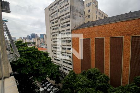 Vista do Sala/Quarto de kitnet/studio para alugar com 1 quarto, 30m² em Centro, Rio de Janeiro