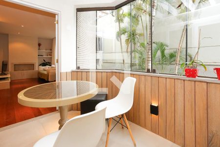 Sacada - churrasqueira de apartamento à venda com 3 quartos, 150m² em Petrópolis, Porto Alegre