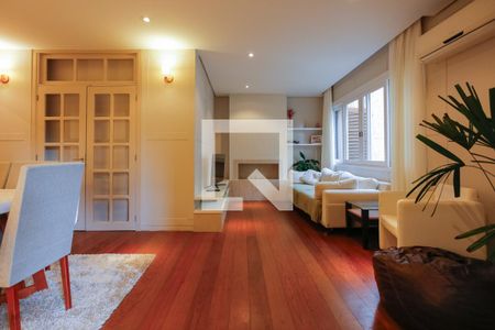 Sala de apartamento à venda com 3 quartos, 150m² em Petrópolis, Porto Alegre