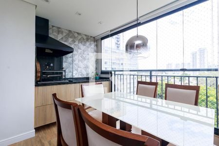 Sala - Varanda de apartamento à venda com 2 quartos, 67m² em Santo Amaro, São Paulo