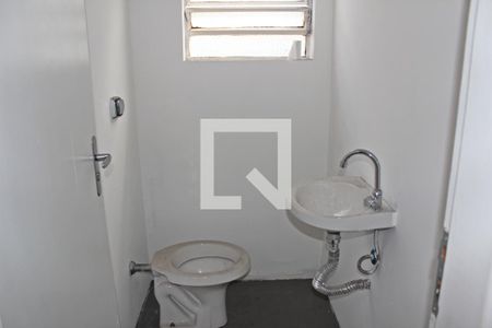 Banheiro de casa à venda com 4 quartos, 250m² em Vila Romana, São Paulo