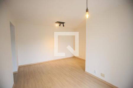 Sala de apartamento para alugar com 2 quartos, 68m² em Pechincha, Rio de Janeiro