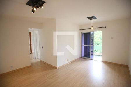 Sala de apartamento para alugar com 2 quartos, 68m² em Pechincha, Rio de Janeiro