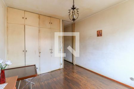 Casa à venda com 200m², 3 quartos e 3 vagas Casa à venda com 200m², 3 quartos e 3 vagasQuarto 2