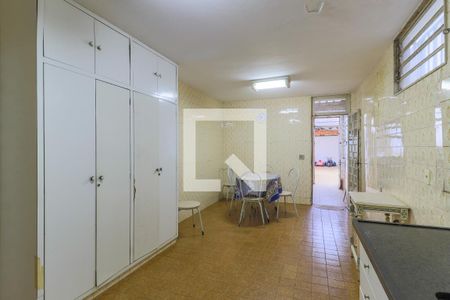 Casa à venda com 200m², 3 quartos e 3 vagas Casa à venda com 200m², 3 quartos e 3 vagasCozinha