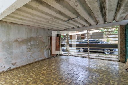 Casa à venda com 200m², 3 quartos e 3 vagas Casa à venda com 200m², 3 quartos e 3 vagasGaragem