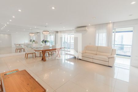 Apartamento à venda com 170m², 3 quartos e 4 vagasSala