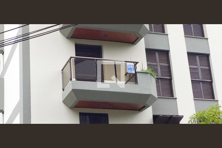 Apartamento à venda com 156m², 3 quartos e 2 vagasPlaquinha