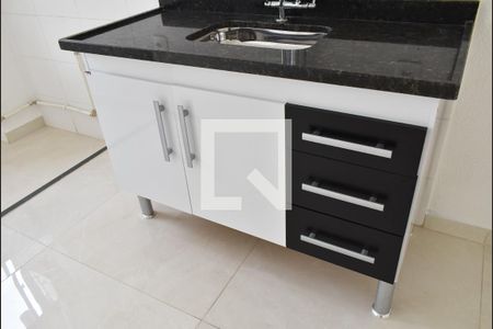 Apartamento para alugar com 48m², 2 quartos e 1 vagaCozinha - Armário