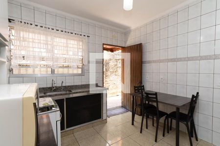 Casa à venda com 183m², 3 quartos e 4 vagas Casa à venda com 183m², 3 quartos e 4 vagasCozinha