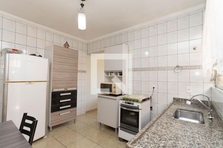 Casa à venda com 183m², 3 quartos e 4 vagas Casa à venda com 183m², 3 quartos e 4 vagasCozinha