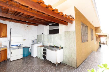 Casa à venda com 183m², 3 quartos e 4 vagas Casa à venda com 183m², 3 quartos e 4 vagasÁrea de Serviço