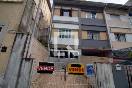 Casa à venda com 150m², 3 quartos e 2 vagasFachada