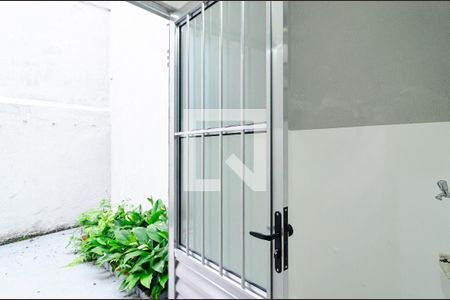 Casa à venda com 112m², 3 quartos e 3 vagas Casa à venda com 112m², 3 quartos e 3 vagasLavanderia