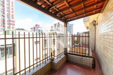 Apartamento à venda com 150m², 4 quartos e 2 vagasVaranda