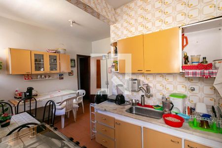 Cozinha de apartamento à venda com 4 quartos, 150m² em Coração Eucarístico, Belo Horizonte