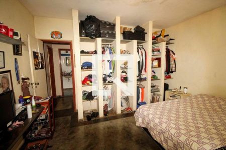 Casa à venda com 4 quartos, 487m² em Buritis, Belo Horizonte