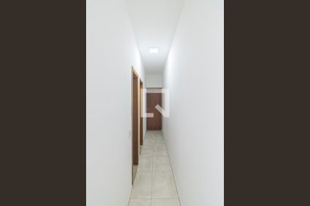 Corredor de apartamento para alugar com 2 quartos, 58m² em Santa Terezinha, Santo André