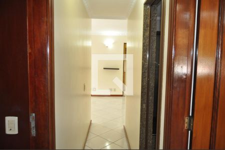 Apartamento à venda com 98m², 3 quartos e 1 vagaCorredor