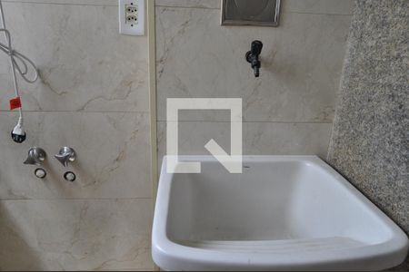 Apartamento à venda com 98m², 3 quartos e 1 vagaÁrea de Serviço