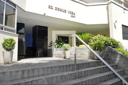 Apartamento à venda com 98m², 3 quartos e 1 vagaFachada