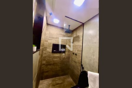 Apartamento à venda com 90m², 2 quartos e 1 vaga Apartamento à venda com 90m², 2 quartos e 1 vagaBanheiro social