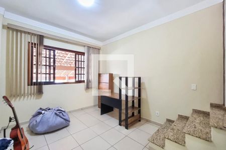Sala de casa para alugar com 2 quartos, 130m² em Jardim Alvorada, São José dos Campos