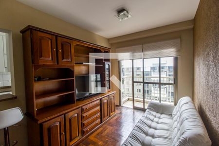 Sala de TV de apartamento à venda com 1 quarto, 75m² em Alphaville Industrial, Barueri