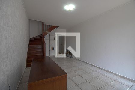 sala_3 de casa à venda com 3 quartos, 140m² em Vila Gumercindo, São Paulo