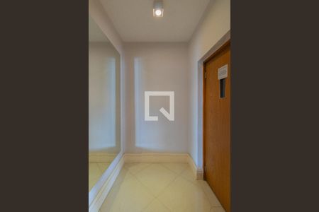 Apartamento à venda com 188m², 4 quartos e 3 vagasHall de entrada