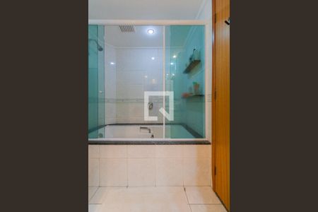 Apartamento à venda com 188m², 4 quartos e 3 vagasBanheiro