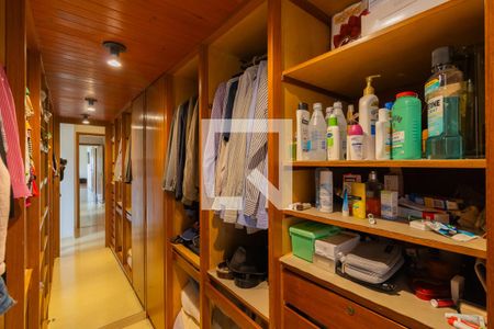 Apartamento à venda com 188m², 4 quartos e 3 vagassuite