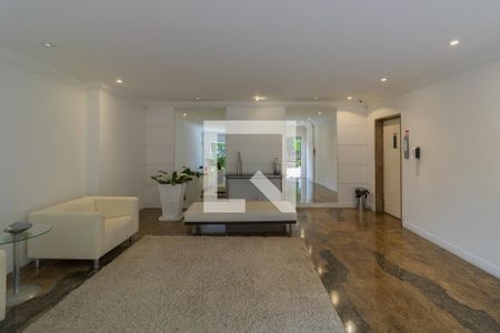 Apartamento à venda com 188m², 4 quartos e 3 vagasHall social