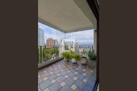 Apartamento à venda com 188m², 4 quartos e 3 vagasvaranda