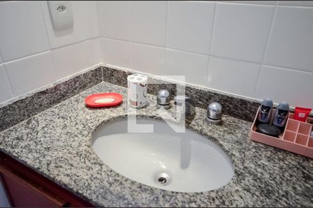 Apartamento à venda com 70m², 2 quartos e 1 vagaBanheiro da Suíte