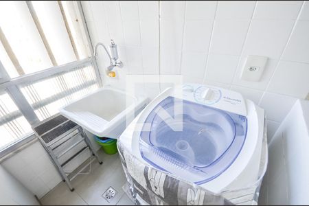 Apartamento à venda com 70m², 2 quartos e 1 vagaÁrea de Serviço