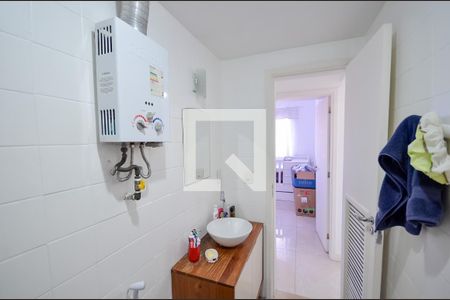 Apartamento à venda com 70m², 2 quartos e 1 vagaBanheiro Social