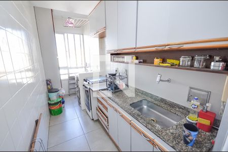 Apartamento à venda com 70m², 2 quartos e 1 vagaCozinha