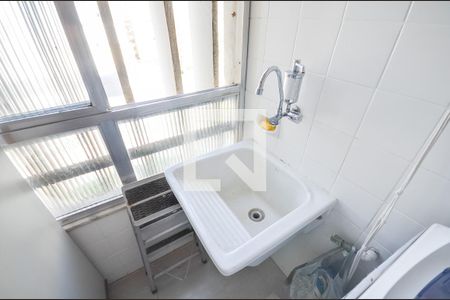 Apartamento à venda com 70m², 2 quartos e 1 vagaÁrea de Serviço