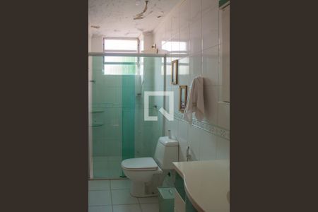 Apartamento à venda com 90m², 3 quartos e 1 vaga Apartamento à venda com 90m², 3 quartos e 1 vagaBanheiro