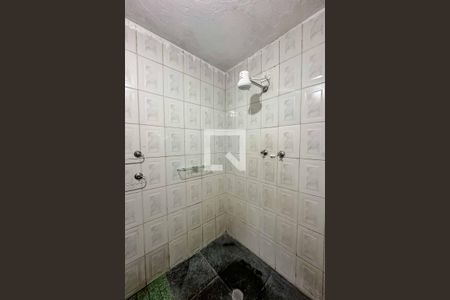 Banheiro de casa para alugar com 1 quarto, 84m² em Vila Isolina Mazzei, São Paulo