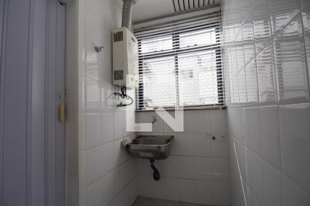 Apartamento à venda com 118m², 3 quartos e 2 vagas Apartamento à venda com 118m², 3 quartos e 2 vagasCozinha e Área de Serviço