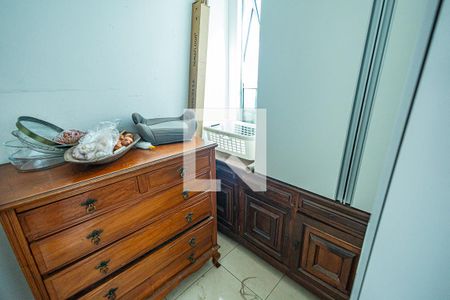 Apartamento à venda com 210m², 4 quartos e 4 vagasDispensa