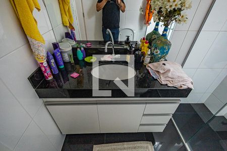 Apartamento à venda com 210m², 4 quartos e 4 vagasBanheiro Quarto 1