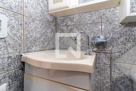 Apartamento à venda com 47m², 2 quartos e 1 vaga Apartamento à venda com 47m², 2 quartos e 1 vagaBanheiro