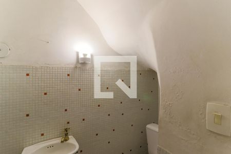 Banheiro de casa à venda com 1 quarto, 69m² em Vila Sao Francisco (zona Sul), São Paulo