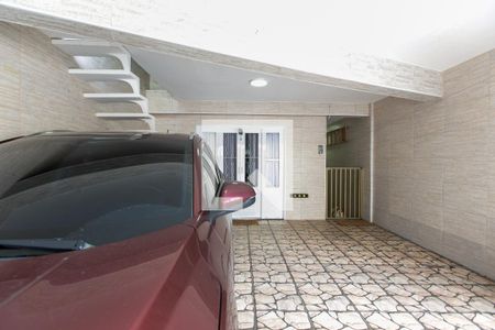 Casa à venda com 200m², 3 quartos e 2 vagas Casa à venda com 200m², 3 quartos e 2 vagasGaragem