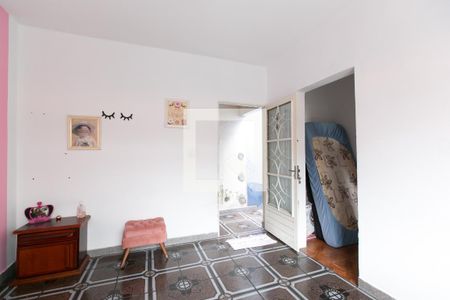 Casa à venda com 200m², 3 quartos e 2 vagas Casa à venda com 200m², 3 quartos e 2 vagasSala de trabalho